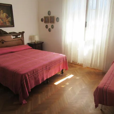 Elegant And Roomy On The Hill Above Chiavari, Calm And Relax Assured Leivi